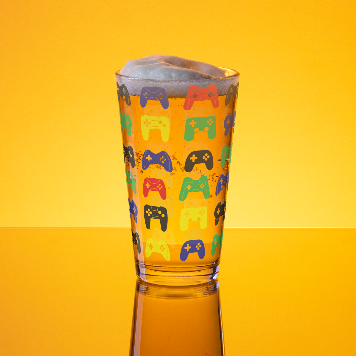 Controller Pattern 16oz Pint Glass